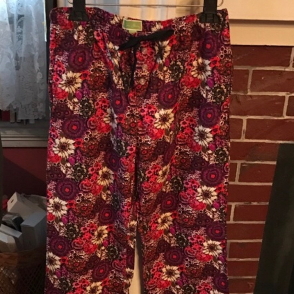 Vera Bradley Pajama Bottoms NWOT in Rosewood Small